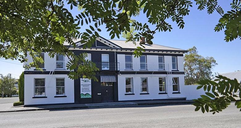 Royal Mail Hotel Lumsden Buitenkant foto